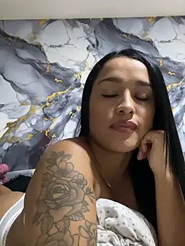 Snapshot of KatalinnaBrown chatting on 02/04/26, 11:27 KatalinnaBrown online show from 02/04/26, 11:27