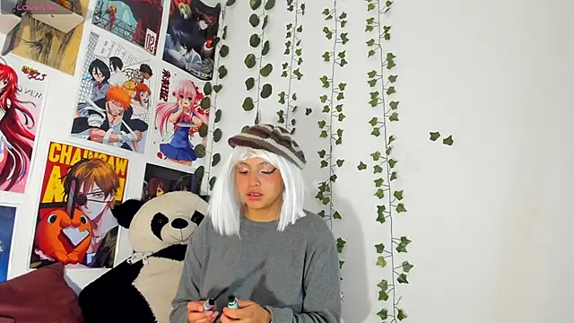 Snapshot of miku_katsuragi chatting on 01/07/25, 07:10 miku katsuragi online show from 01/07/25, 07:10