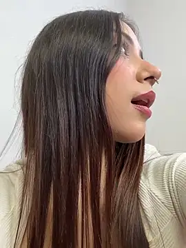 Emily Clark1 online show from 09/18/25, 05:21