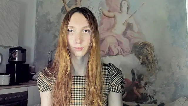 LisaIcon online show from 04/13/26, 06:56