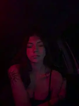 Snapshot of emilycoco chatting on 02/28/25, 05:15 emilycoco online show from 02/28/25, 05:15