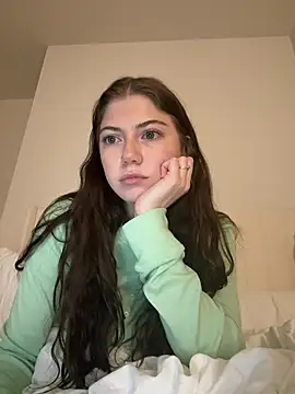 Snapshot of emilycoco chatting on 02/22/26, 03:53 emilycoco online show from 02/22/26, 03:53