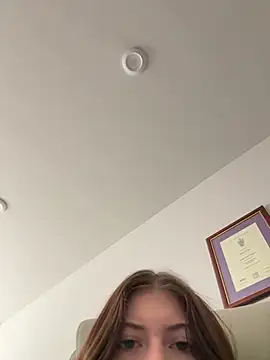 Snapshot of emilycoco chatting on 01/10/26, 11:44 emilycoco online show from 01/10/26, 11:44