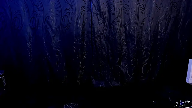 Snapshot of Kylie-fox chatting on 02/04/25, 10:32 Kylie-fox online show from 02/04/25, 10:32