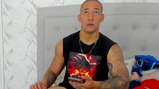 luigiferrara online show from 10/19/25, 04:43