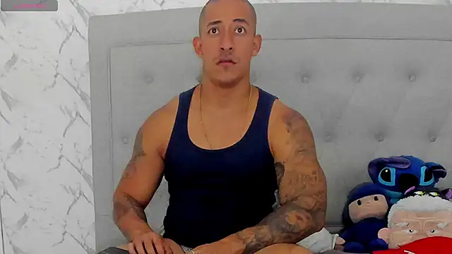 luigiferrara online show from 04/11/26, 07:39