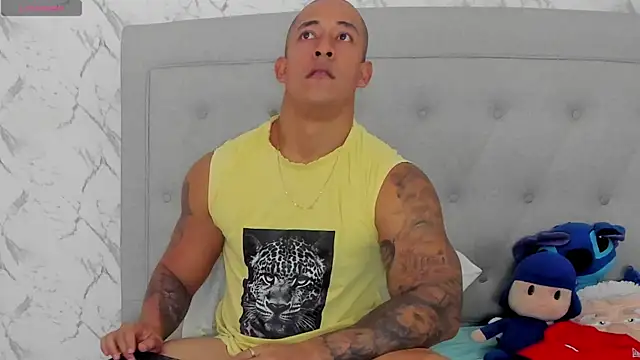 luigiferrara online show from 04/12/26, 07:39