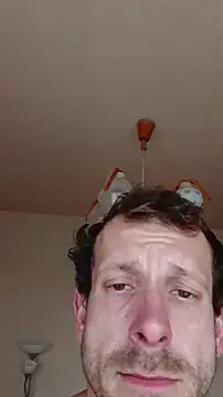 DonCristian online show from 11/30/25, 01:45