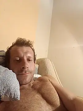 DonCristian online show from 10/26/25, 10:43