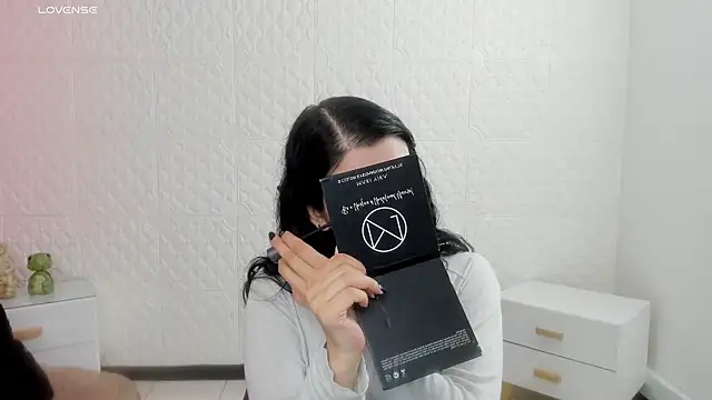 Violetaa diazz online show from 02/17/26, 09:12