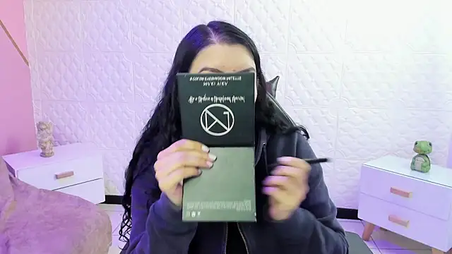 Violetaa diazz online show from 11/07/25, 09:19