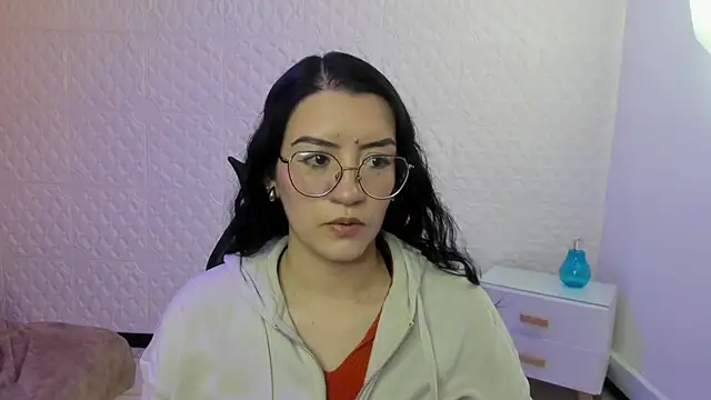 Violetaa diazz online show from 10/25/25, 09:15