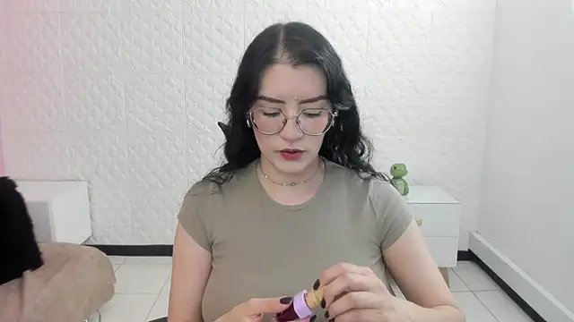 Violetaa diazz online show from 04/23/26, 09:05