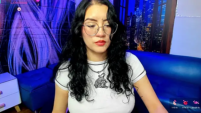 Snapshot of Violetaa_diazz chatting on 02/26/25, 12:09 Violetaa diazz online show from 02/26/25, 12:09