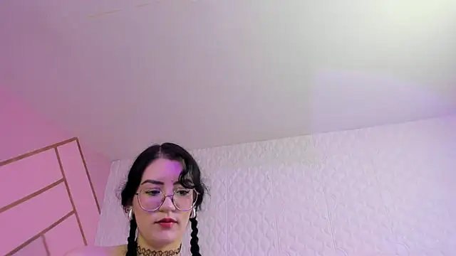 Violetaa diazz online show from 04/28/26, 02:27