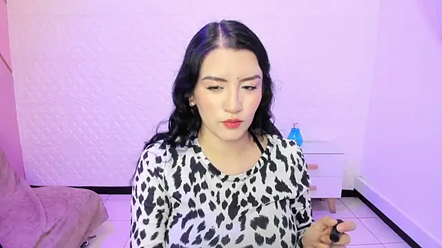 Violetaa diazz online show from 10/27/25, 10:22