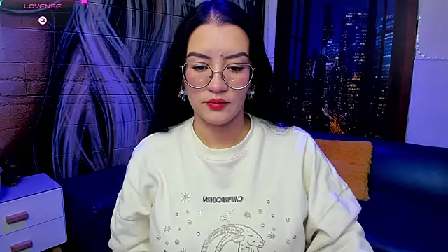 Snapshot of Violetaa_diazz chatting on 02/15/25, 09:06 Violetaa diazz online show from 02/15/25, 09:06