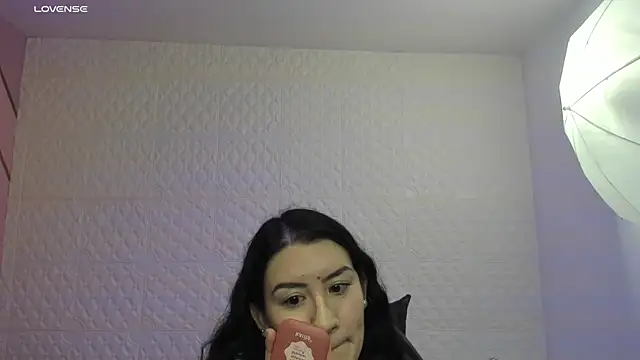 Snapshot of Violetaa_diazz chatting on 09/30/25, 09:10 Violetaa diazz online show from 09/30/25, 09:10
