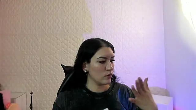 Snapshot of Violetaa_diazz chatting on 06/20/26, 08:36 Violetaa diazz online show from 06/20/26, 08:36