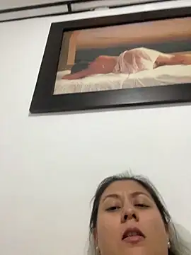 ANYLU19 online show from 09/10/25, 03:05