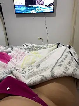 ANYLU19 online show from 10/25/25, 03:17