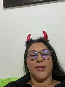 ANYLU19 online show from 11/01/25, 03:24