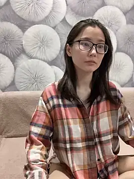Snapshot of Milka23 chatting on 03/10/25, 06:56 Milka23 online show from 03/10/25, 06:56