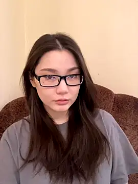 Snapshot of Milka23 chatting on 10/11/25, 06:58 Milka23 online show from 10/11/25, 06:58
