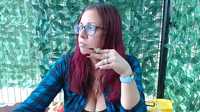 Snapshot of LadyHellene chatting on 07/09/26, 01:21 LadyHellene online show from 07/09/26, 01:21