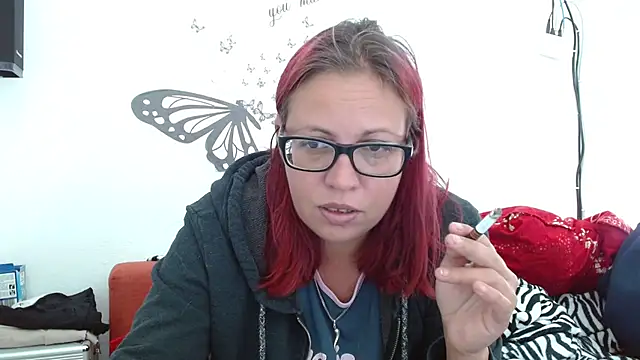 LadyHellene online show from 09/18/25, 06:27