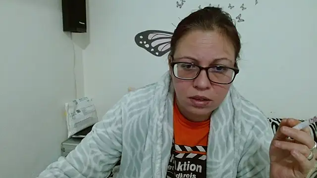 LadyHellene online show from 02/05/26, 07:26