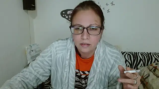 LadyHellene online show from 02/04/26, 05:30