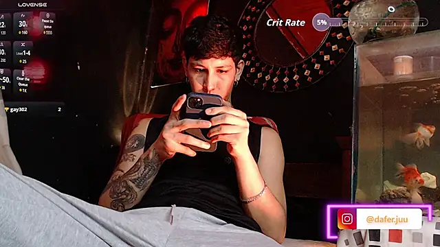 Snapshot of Godly_huan chatting on 07/10/26, 03:28 Godly huan online show from 07/10/26, 03:28