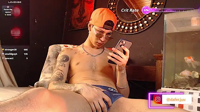 Snapshot of Godly_huan chatting on 07/10/26, 03:34 Godly huan online show from 07/10/26, 03:34
