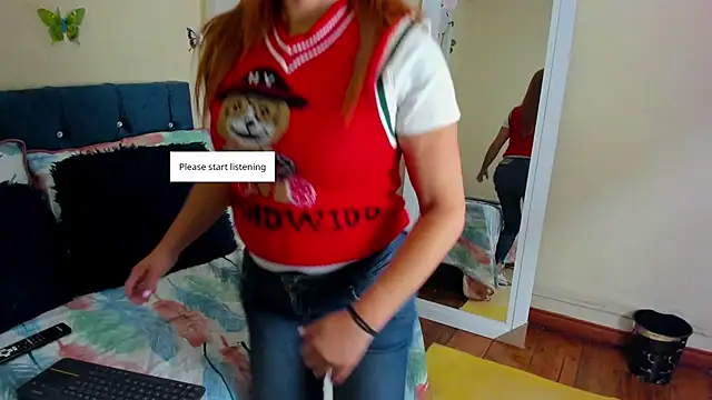 Snapshot of cristalwalker__ chatting on 09/30/25, 11:27 cristalwalker online show from 09/30/25, 11:27