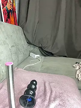 Lola Hale online show from 04/15/26, 06:12