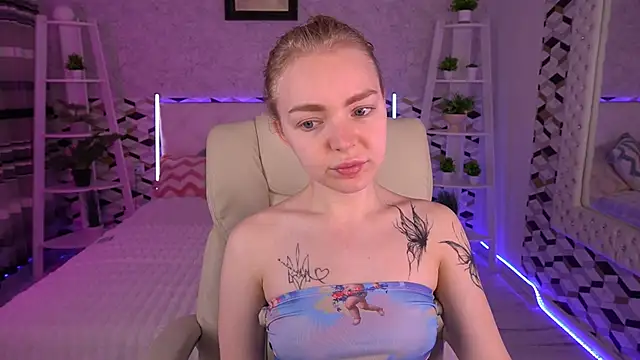 EmilySunshineS online show from 04/19/26, 06:25