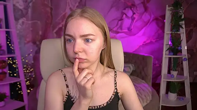 EmilySunshineS online show from 03/28/26, 05:19