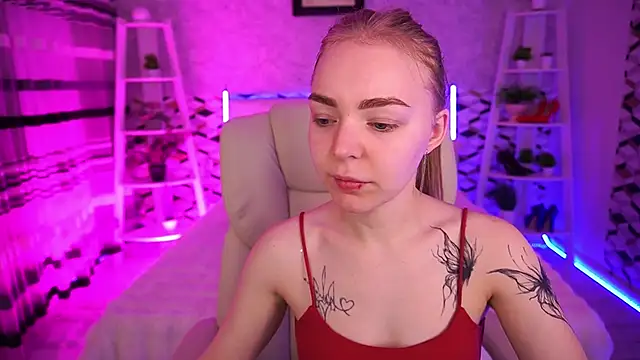 EmilySunshineS online show from 05/11/26, 06:15