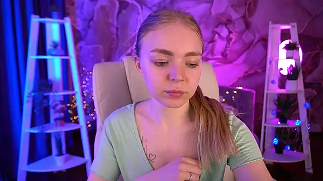 EmilySunshineS online show from 02/07/26, 02:03
