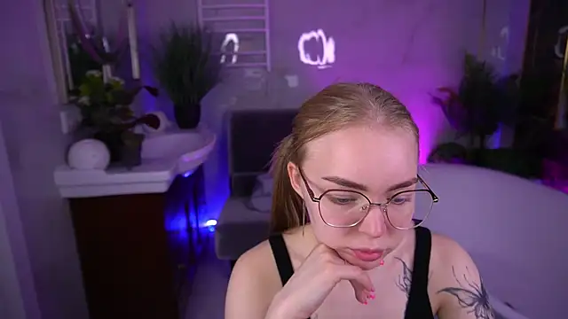 EmilySunshineS online show from 05/10/26, 12:53