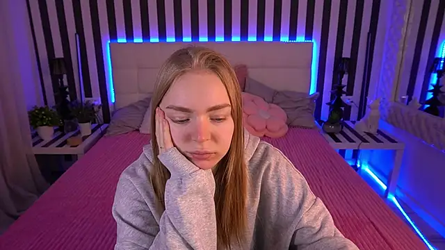 EmilySunshineS online show from 04/15/26, 05:46