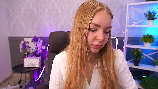 EmilySunshineS online show from 11/30/25, 06:47