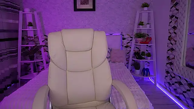 EmilySunshineS online show from 05/06/26, 06:39