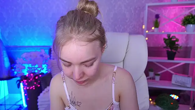 EmilySunshineS online show from 02/13/26, 07:19
