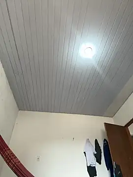indyazinha online show from 10/13/25, 05:03