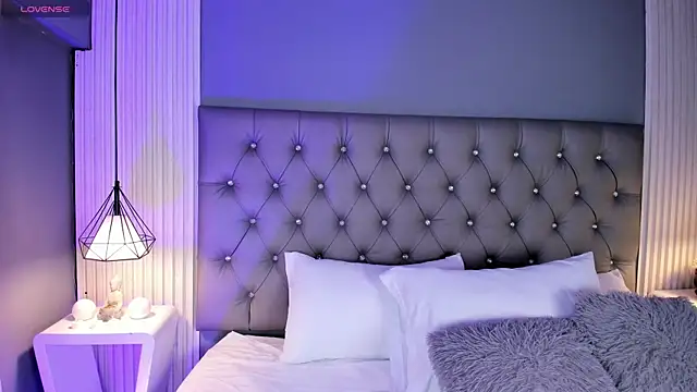 VioletthaRous online show from 03/12/26, 10:36