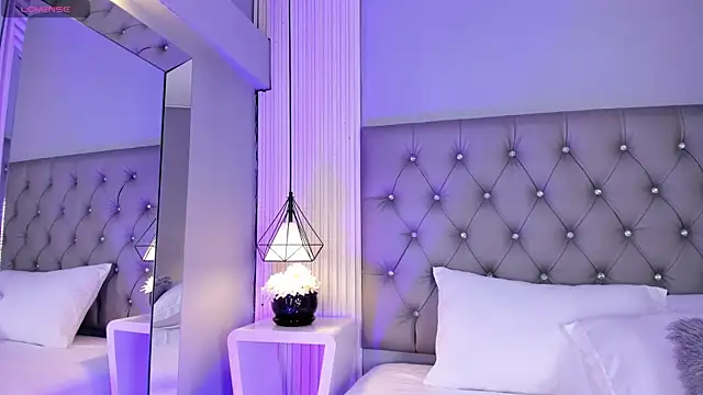 VioletthaRous online show from 06/30/26, 10:43