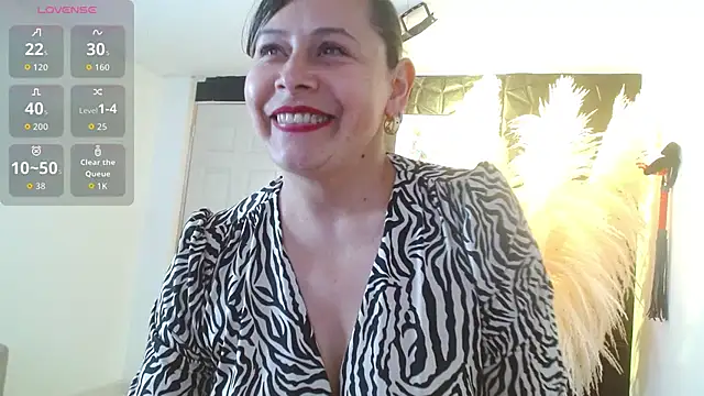 CINTHIA1609 online show from 10/17/25, 08:21