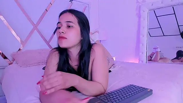 Snapshot of naughty__sara chatting on 02/28/25, 05:59 naughty  sara online show from 02/28/25, 05:59